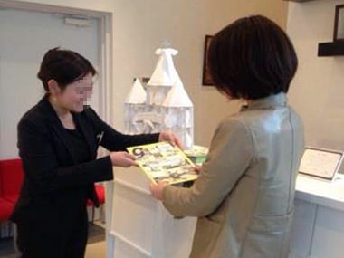 ウエディング施設でのWi-Fi訴求冊子サンプリング事例2