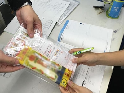 受験塾での受験生応援即席ラーメンサンプリング事例2