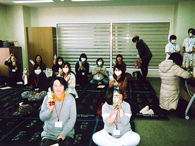 産婦人科母親学級でのノンカフェインのお茶サンプリング事例3