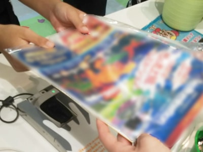 モーリーファンタジーでの子連れ家族に向けたスキー場誘引チラシのサンプリング事例2