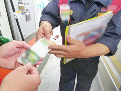 ガソリンスタンドやインターネットカフェ利用の喫煙者に向けた電子ベイプのサンプリング事例4