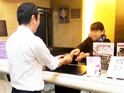 忙しく食事が偏りがちなビジネスマンに向けた栄養補給ゼリー飲料のサンプリング事例2