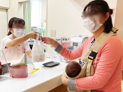 ゆっくり座って食事ができない産後ママを対象にしたストローで飲めるレトルトスープのサンプリング事例1