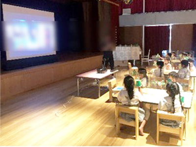 幼稚園でのアイデアを形にできるIoTブロック工作を使用したアーティストと園児のオンライン音楽イベント実施事例