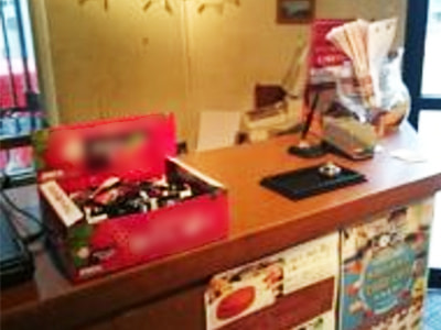 レストラン/カフェでの設置サンプリング