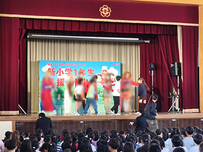 小学校の新入学お祝いとして乳酸菌飲料での体調管理をPRした新生活応援音楽イベント事例
