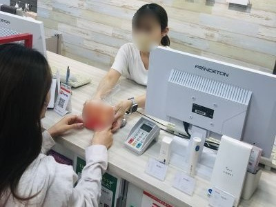 ネイルサロンでのプロテイン飲料サンプリング事例2