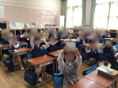 小学校・中学校におけるフルーツゼリーサンプリング事例1