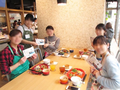 人気ブランド新商品コーヒーバッグの料理教室でのサンプリング事例4
