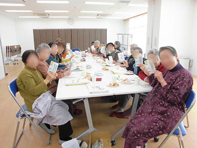 宮城県のシニア層に向けた健康機能食品の粉末緑茶のサンプリング事例
