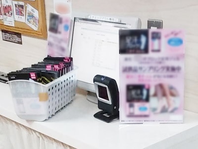 長距離バス利用者やCAに向けた足用デオドラント試供品のサンプリング事例3
