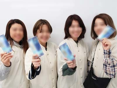 接客業系の専門学校における新社会人になる前の女子学生に向けたマウスウォッシュ試供品のサンプリング事例1