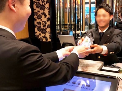 大手ビジネスホテル利用者に向けたリニューアル缶チューハイのサンプリング事例2