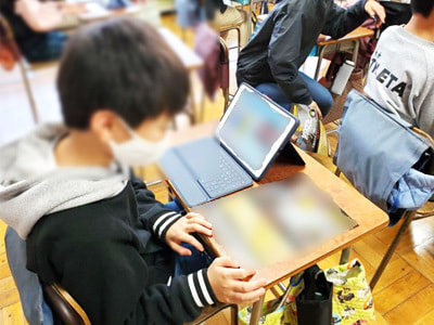 全国の小学生に向けた日本一の小学生プログラマーを決定する大会概要チラシのサンプリング事例1
