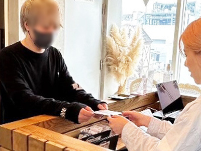 美容室における男性用BBクリームサンプリングプロモーション事例3