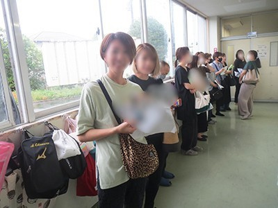 中学校、高等学校での保護者来校タイミングを狙った洗濯洗剤の生活応援企画サンプリング事例1