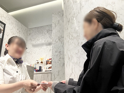 フェイシャル関連美容サロンでのまつ毛美容液のサンプリング事例2