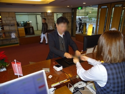 幼稚園に通っている園児のママに向けたシャンプーのサンプリング事例